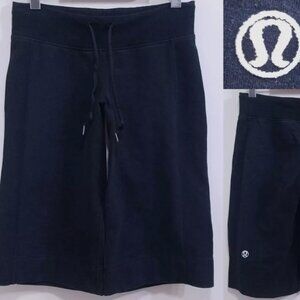 Lululemon Clam DIgger Shorts 4 XS Woman's Black White Drawstring Leggings Crop